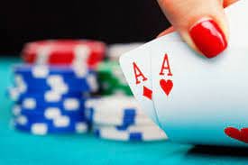 Chat langsung dengan dealer Evolution Gaming di arah 4d